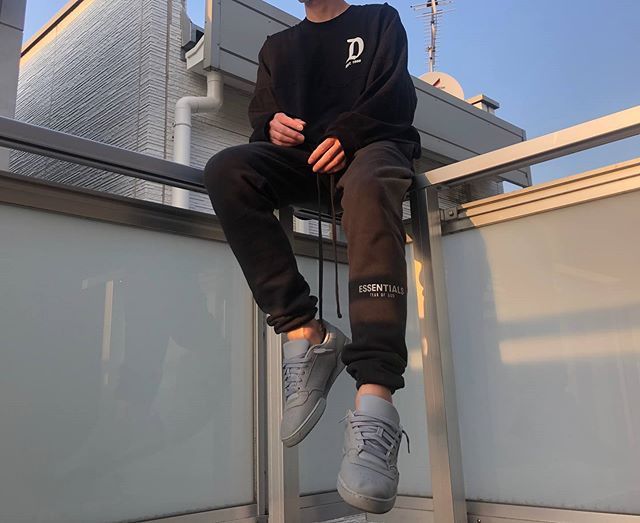 Men’s Sports Pants Muscle Fit Korean Training Joggers Plus Size Casual Running Pants for All Seasons