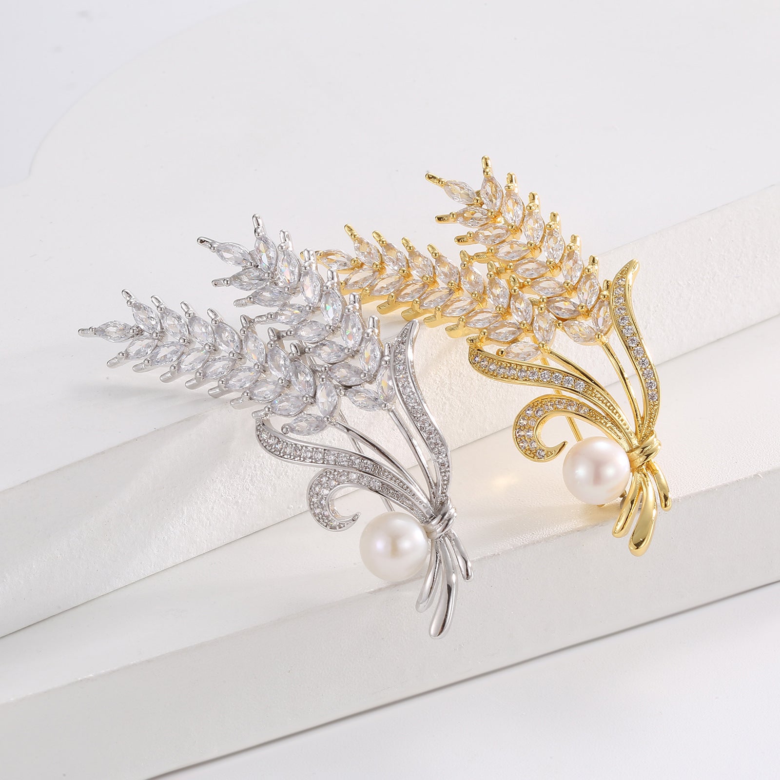 Elegant Wheat Style Brooch for Women Gold & Silver Plated Flower Pin Niche Fashion Accessory