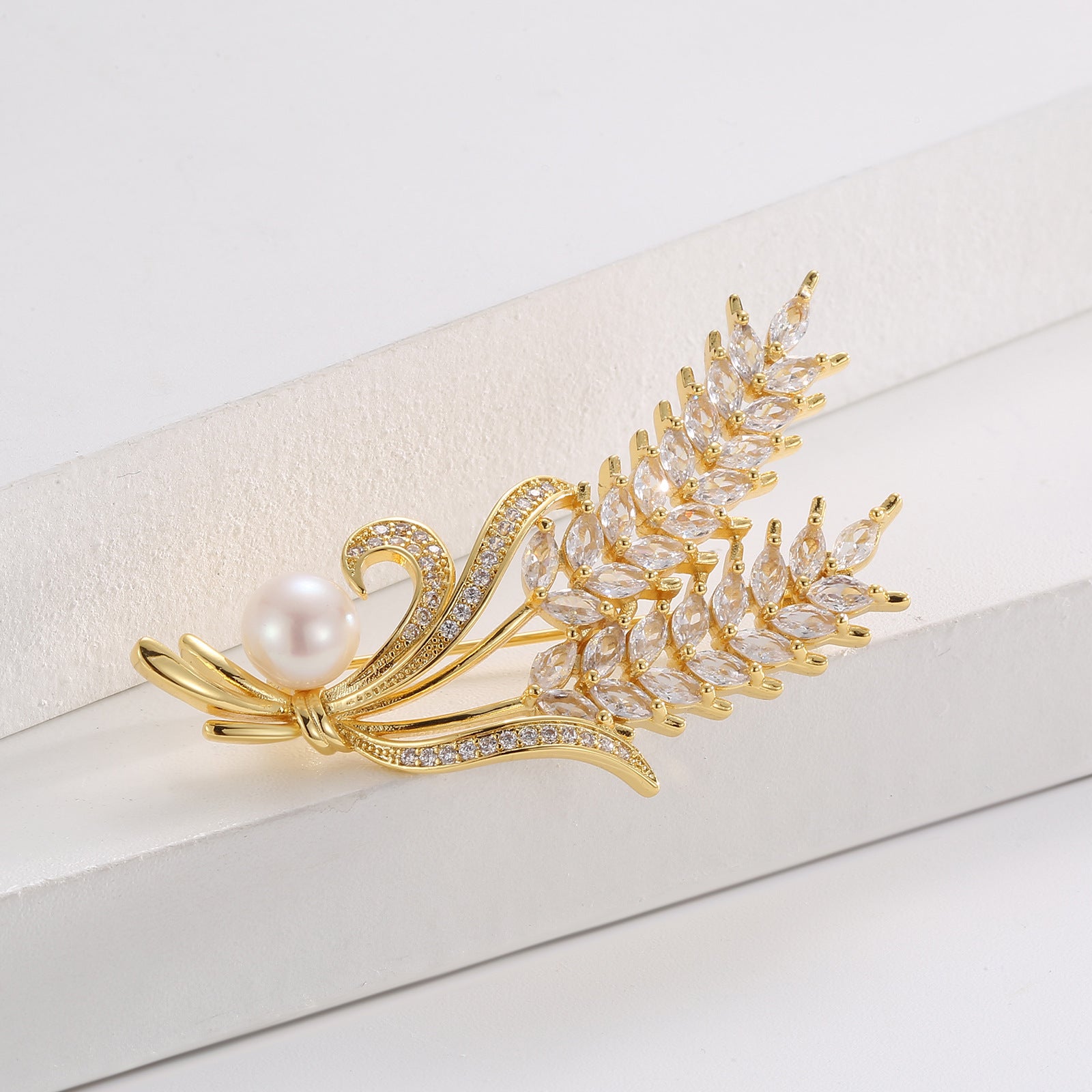 Elegant Wheat Style Brooch for Women Gold & Silver Plated Flower Pin Niche Fashion Accessory
