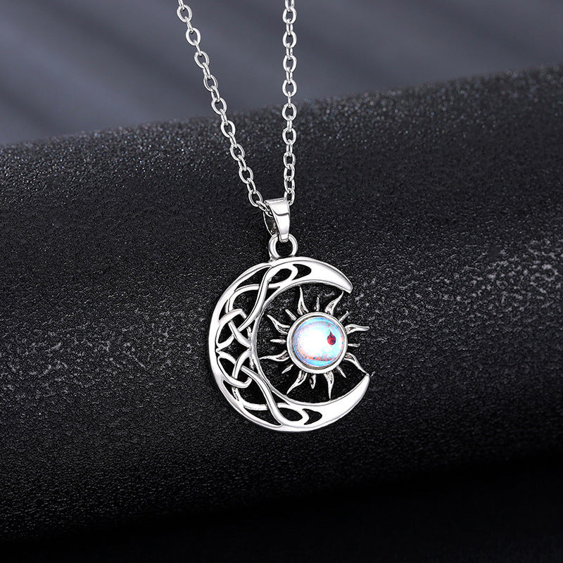 Sun & Moon Pendant Necklace Unisex Moonlight Clavicle Chain Niche Geometric Jewelry Gift